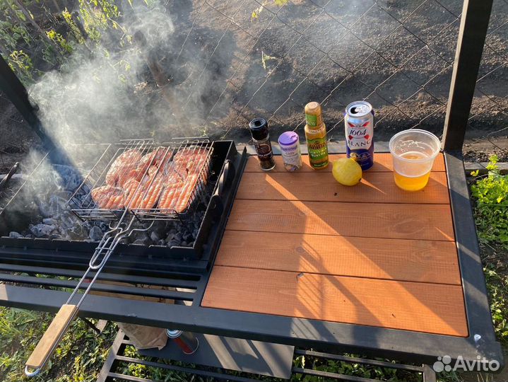 Мангал с крышей в стиле Лофт