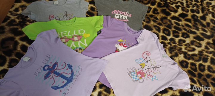 Джинсы, футболки, шорты, платья,теплый костюм 122