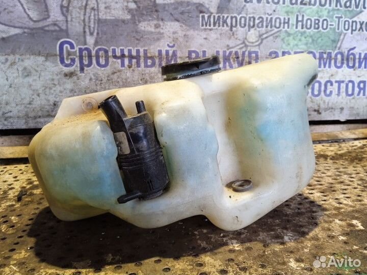 Бачок омывателя Chevrolet Blazer