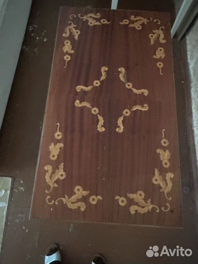 Стол деревянный