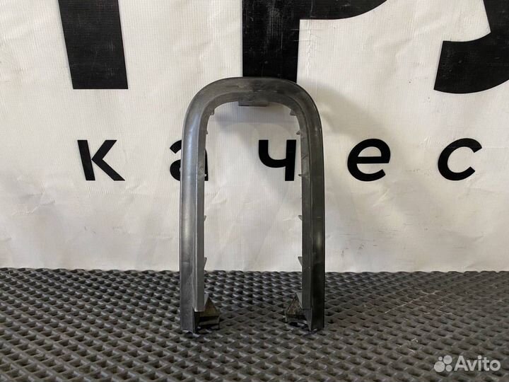 Пластик рулевой колонки Volvo FH5 82467726