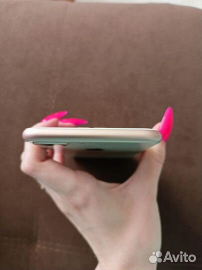 Телефон iPhone 8 plus 64 GB