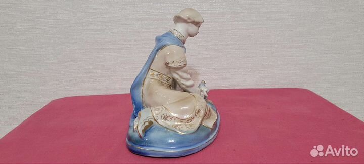 Фарфоровые статуэтки СССР Гжель