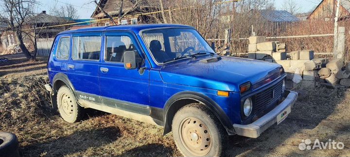 LADA 4x4 (Нива) 1.7 МТ, 2006, 221 000 км