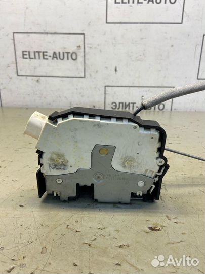 Замок двери передний правый Lr Vogue L322 4.2 2007