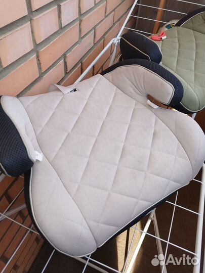 Автокресло бустер