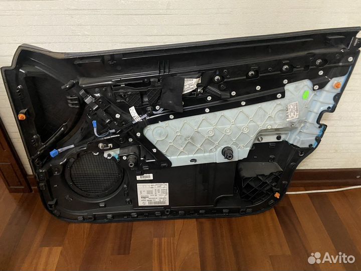 Обшивка mercedes 204