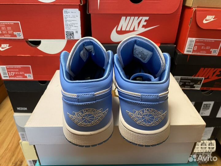 Air Jordan 1 Low University Blue