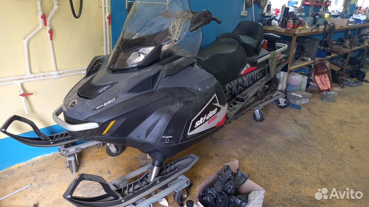 Продам снегоход BRP Ski-Doo Skandic WT550F