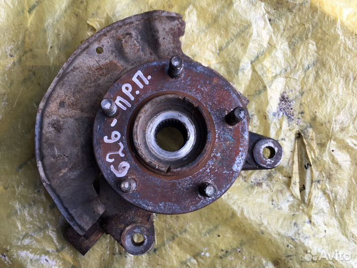 Ступица передняя Mazda 626 GE