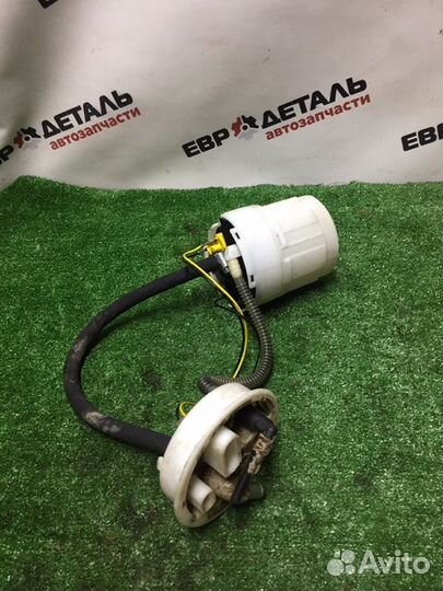 Топливный насос Audi A6 универсал 2.5 AKN 2000
