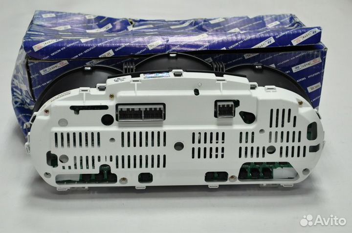 Б/У Б/У Панель приборов Kia Cerato 2003