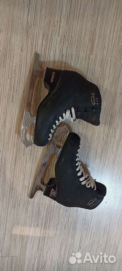 Фигурные коньки edea 235 размер