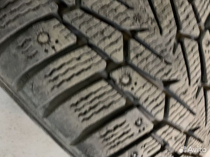 Nokian Tyres Hakkapeliitta 7 235/50 R18