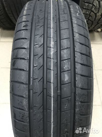 Bridgestone Alenza 001 215/65 R16 98H