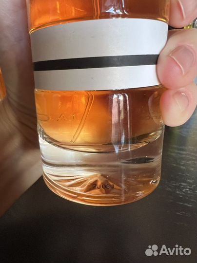 Парфюм оригинал б/у