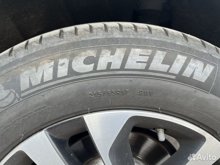 Michelin Primacy 3 215/65 R17