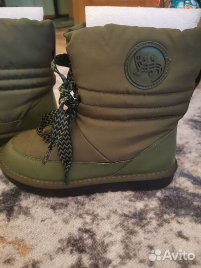 Ботинки угги женские