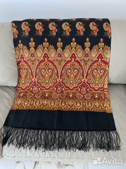 Шарф, вязанная шаль