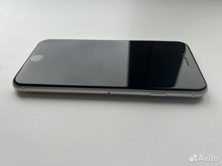 iPhone SE (2020), 128 ГБ