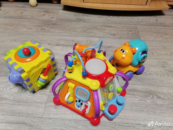Развивающие игрушки для малышей