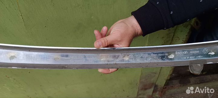 Декоративная накладка переднего Тойота Рав 4