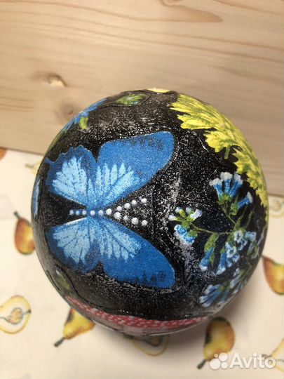 Яйцо пасхальное страусиное