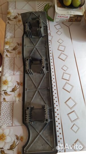 Крышка двигателя гбц w 124 Mercedes