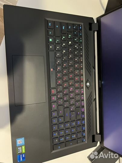 Aorus 17 YE5 3080ti