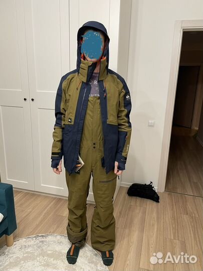 Новый сноубордический костюм Quiksilver