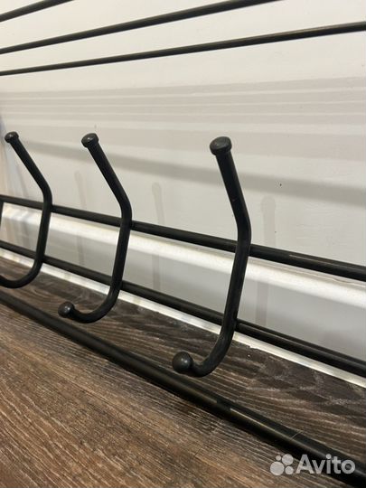 Вешалка настенная