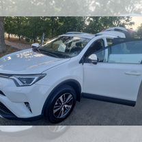 Toyota RAV4 2.0 CVT, 2017, 70 000 км, с пробегом, цена 2 800 000 руб.