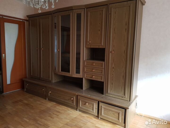 Стенка в гостиную со шкафом