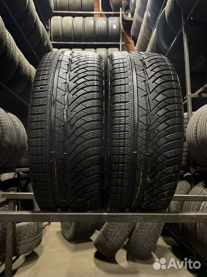 Michelin Pilot Alpin PA4 235/45 R19