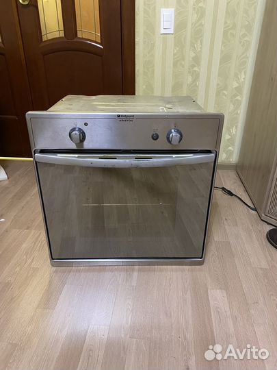 Духовой шкаф Hotpoint Ariston газовый