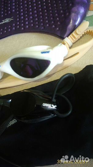 Очки и шапочка для плавания arena