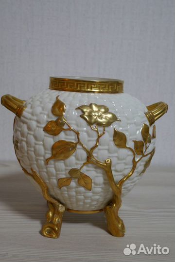 Ваза Royal Worcester. Англия. 1881 год