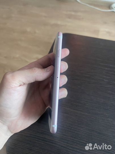 Телефон iPhone 6s