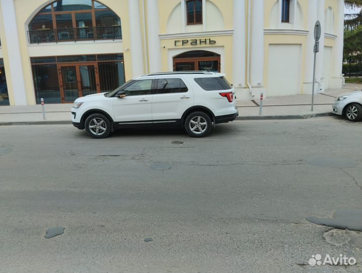 Ford Explorer, 2018