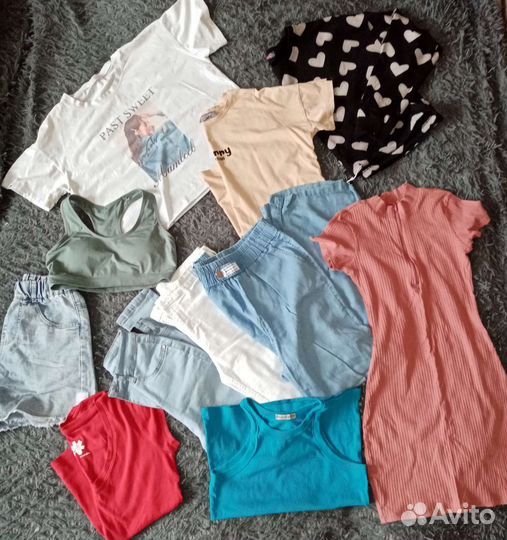 Пакет вещей на 40-42,можно на девочку11-14лет