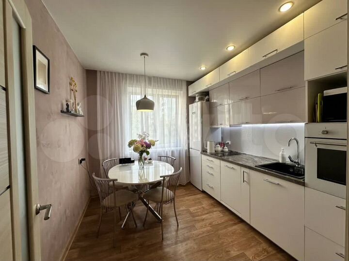 4-к. квартира, 77,6 м², 3/10 эт.