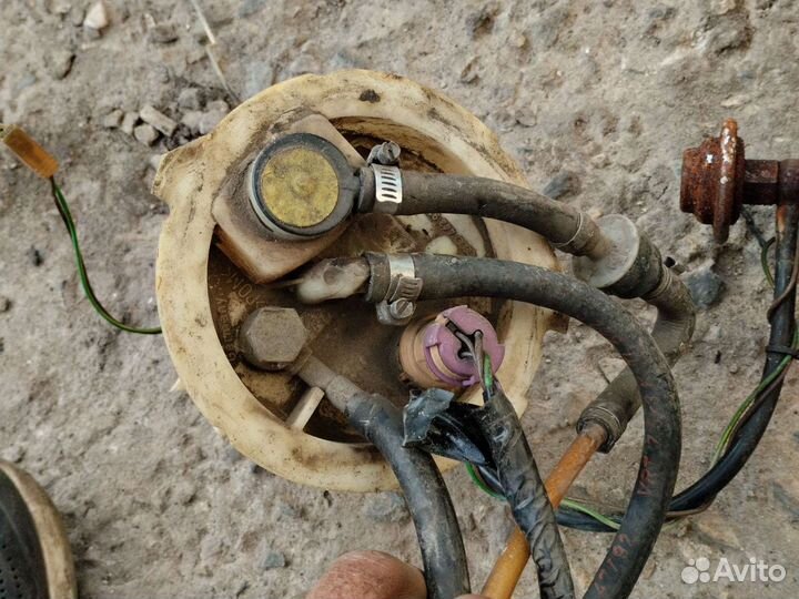 Бензонасос ауди 100