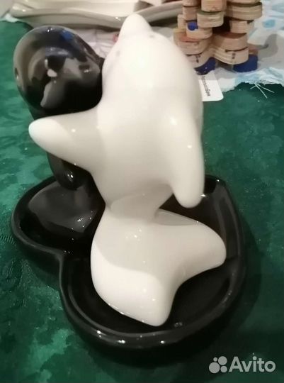 Солонка и перечница дельфины