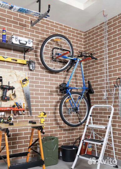 Крепеж для велосипеда на стену