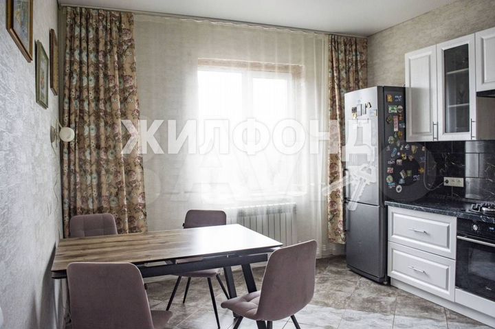 Дом 263,3 м² на участке 10 сот.