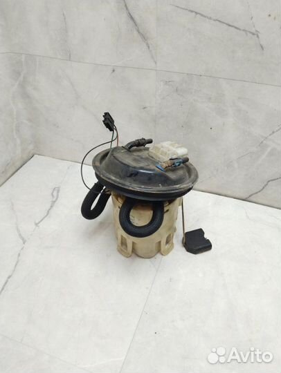 Насос топливный Opel Astra H 1.6 Z16XER 2010