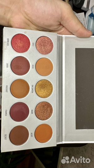 Набор палеток теней morphe x jaclyn hill