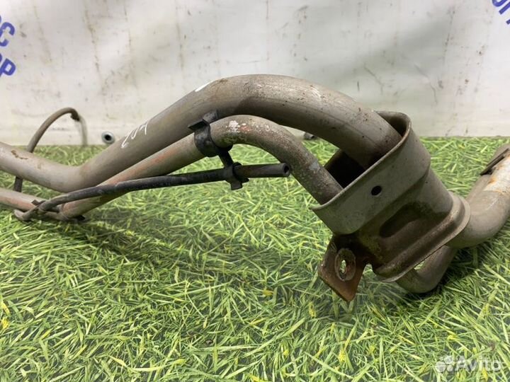 Горловина топливного бака Ford C-Max универсал 1.8