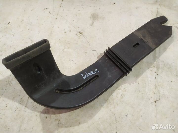 Воздухозаборник левый Hyundai Solaris sedan G4FC