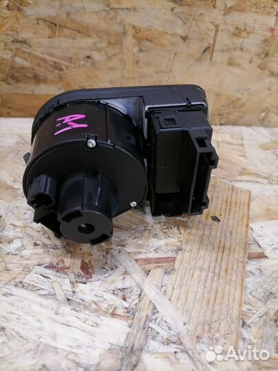 Переключатель света фар Audi A1